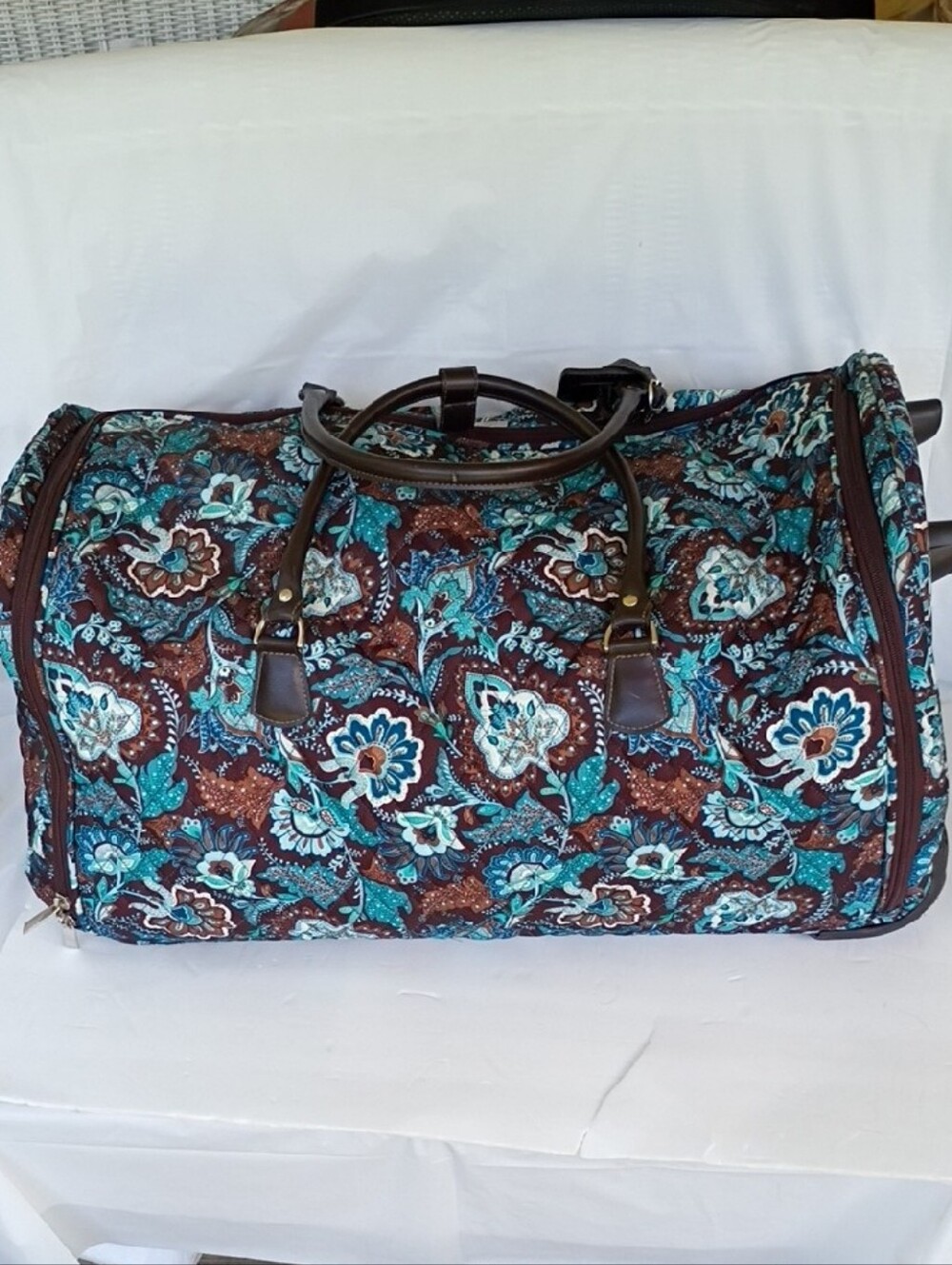 Vera Bradley Quilted Travel Bag Retired Java Blue 26" Rolling Duffle Luggage - Picture 2 of 16